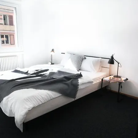 Nest - Elsastrasse 16 Апартаменти