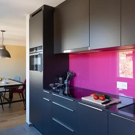 Nest - Elsastrasse 16 *