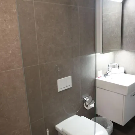 Nest - Elsastrasse 16