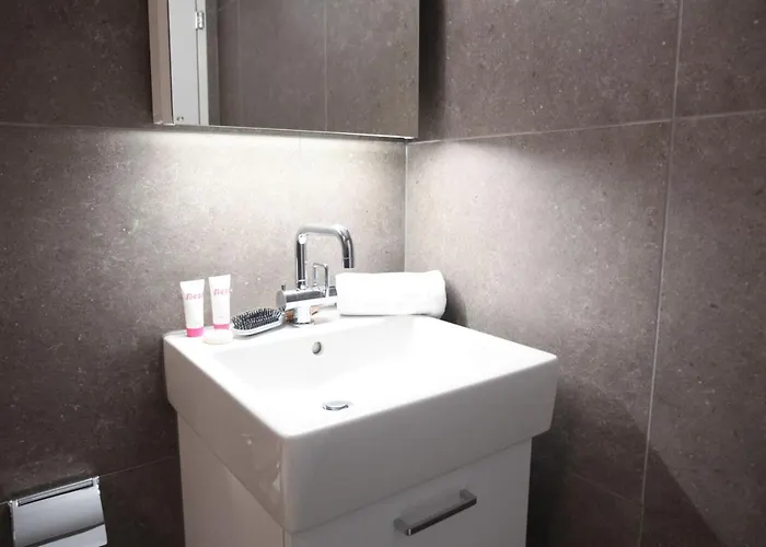 Nest - Elsastrasse 16 Ζυρίχη