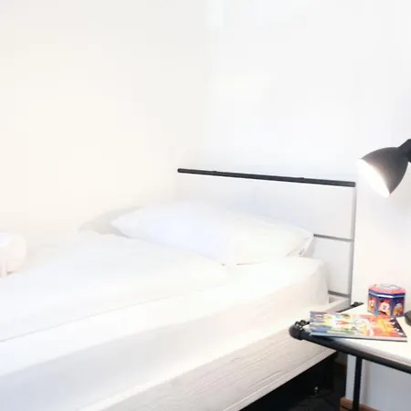 Nest - Elsastrasse 16 *